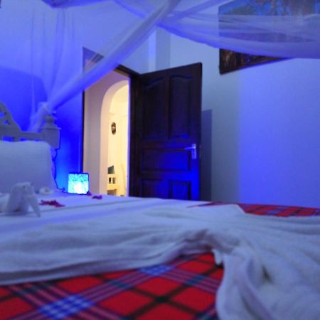 Ocean Breeze Homes Watamu 3 Bedroom Free Wi-Fi And Parking Exterior photo